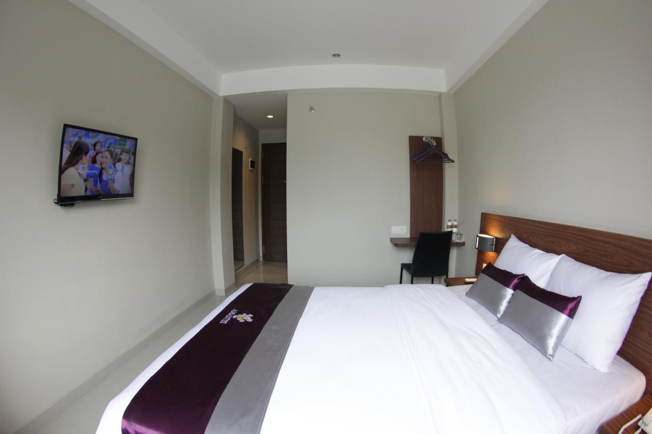 Amantis Hotel Demak Phòng bức ảnh